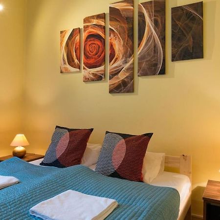 Big Cosy Retro Apt, Free Parking, 15Min Oldtown & Kazimierz - By Homelike Krakov Exteriér fotografie